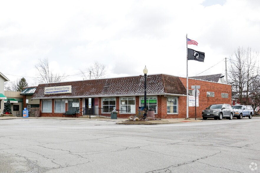 112-116 Public Sq, LaGrange, OH for sale - Primary Photo - Image 1 of 1