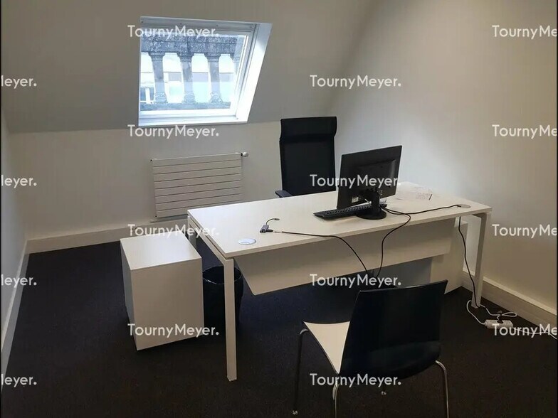 Office in Rennes for lease - Interior Photo - Image 2 of 4