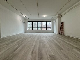 112-114 W 14th St, New York NY - Loft