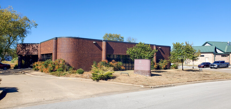 6940 S Utica Ave, Tulsa, OK for sale - Building Photo - Image 1 of 9