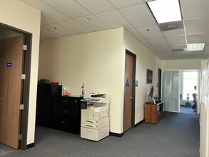 4234 Green River Rd, Corona, CA for lease Interior Photo- Image 1 of 9