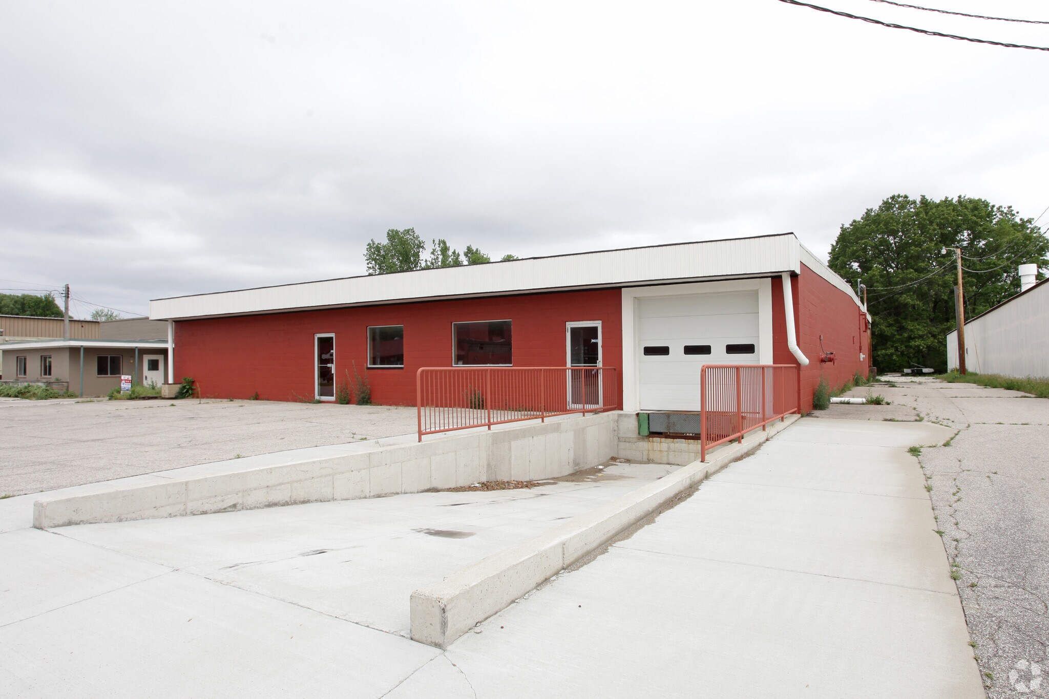 1555 Marion Ave, Grand Haven, MI for sale Primary Photo- Image 1 of 1