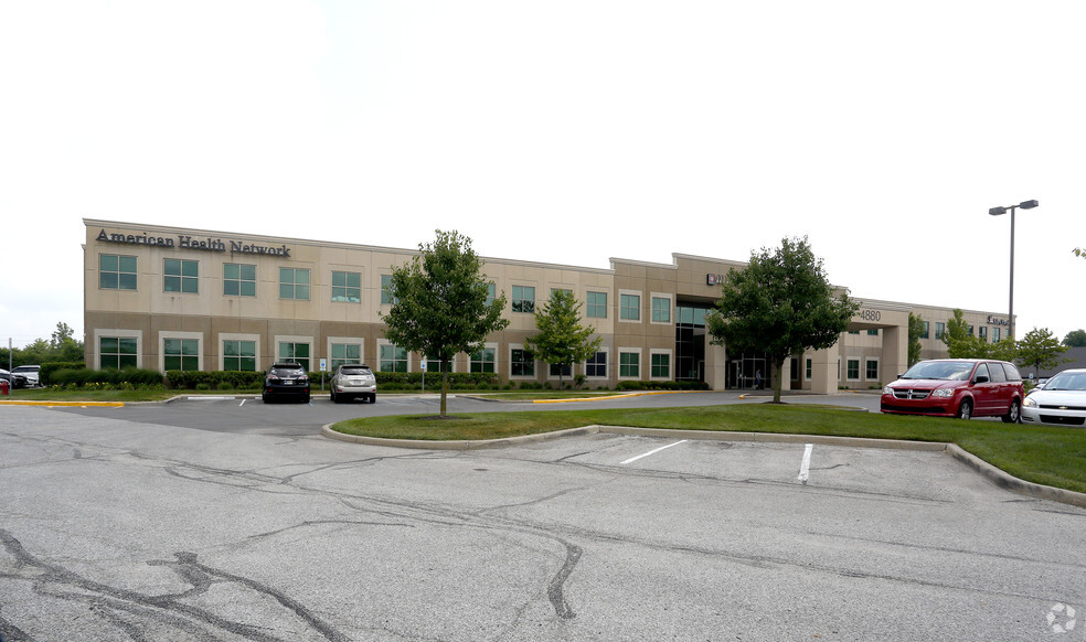 4880 Century Plaza Rd, Indianapolis, IN for lease - Building Photo - Image 3 of 5