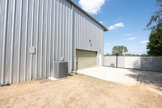 12633 Shiloh Church Rd, Houston, TX for lease Building Photo- Image 2 of 3