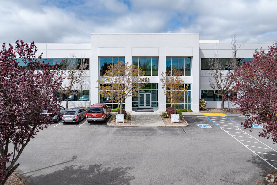 1465 N McDowell Blvd, Petaluma, CA for lease - Building Photo - Image 3 of 8