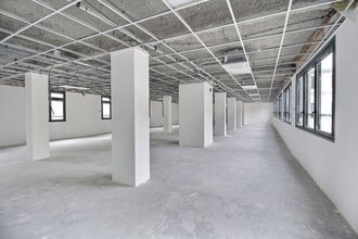 10 Rue Mercoeur, Paris for lease Interior Photo- Image 2 of 10