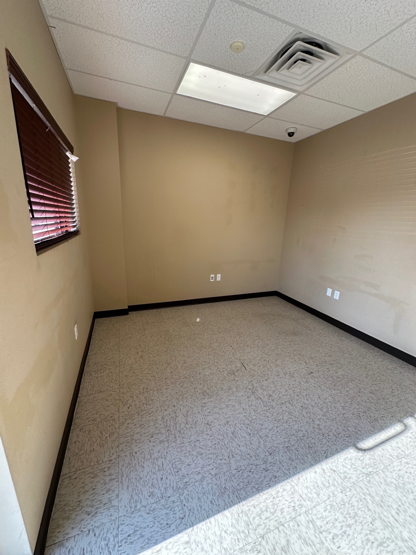 951 E FM 646, League City, TX for lease Interior Photo- Image 1 of 7