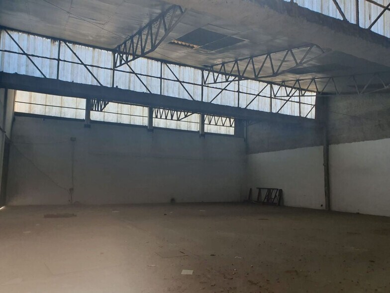 Industrial in SEVILLA for lease - Building Photo - Image 3 of 11