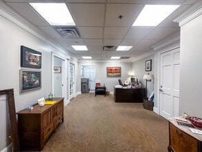 200 Westside Sq, Huntsville, AL for lease Interior Photo- Image 2 of 7