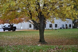 15725 Jarvis St NW, Elk River MN - Warehouse