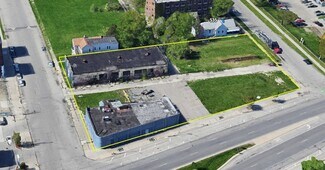 More details for 7301-7355 E Jefferson Ave, Detroit, MI - Retail for Sale