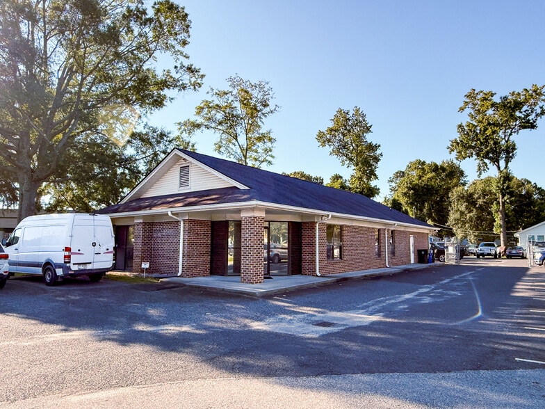 2413 Savannah Hwy, Charleston, SC for lease - Building Photo - Image 1 of 16