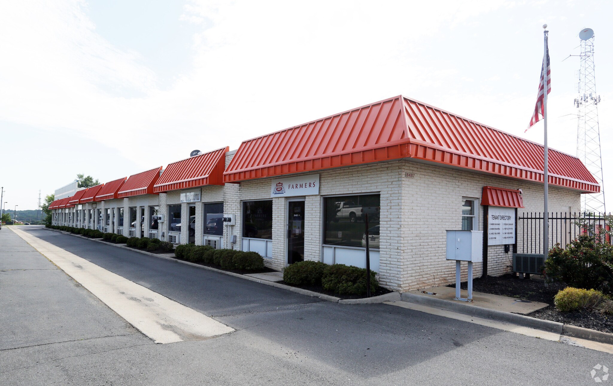 8487 Euclid Ave, Manassas Park, VA for sale Primary Photo- Image 1 of 1