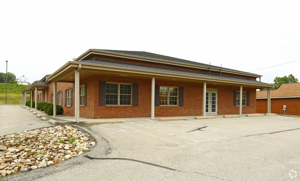 1622 Smith Township State Rd, Atlasburg, PA for sale - Primary Photo - Image 1 of 1