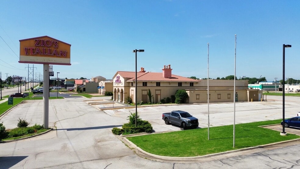 2035 S Meridian Ave, Oklahoma City, OK for sale - Building Photo - Image 2 of 3