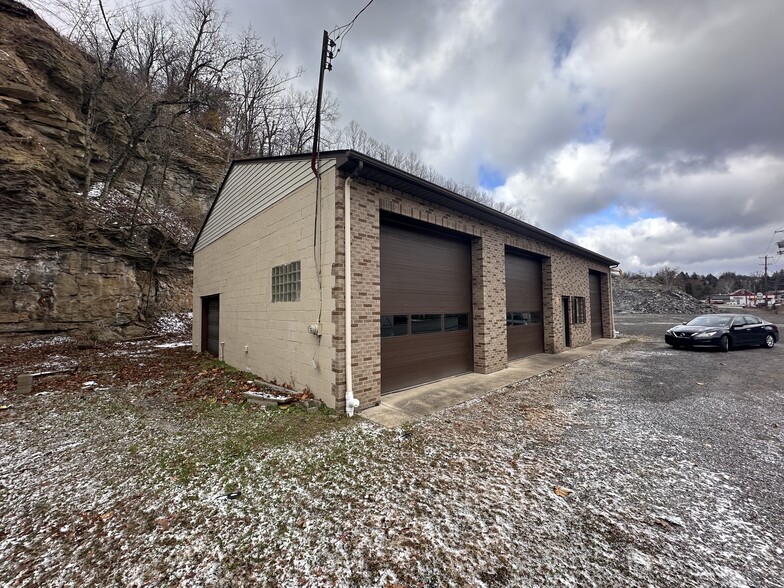 1235 Evergreen Rd, Pittsburgh, PA for sale - Building Photo - Image 3 of 11