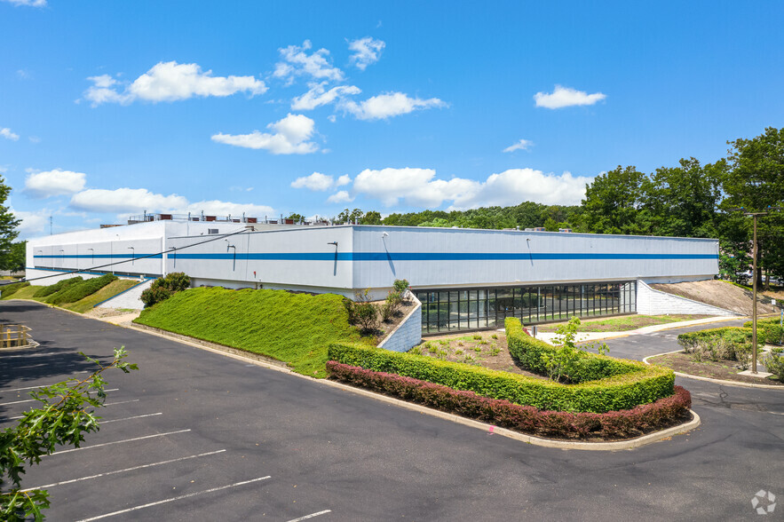 200 Industrial Way W, Eatontown, NJ for sale - Building Photo - Image 1 of 1