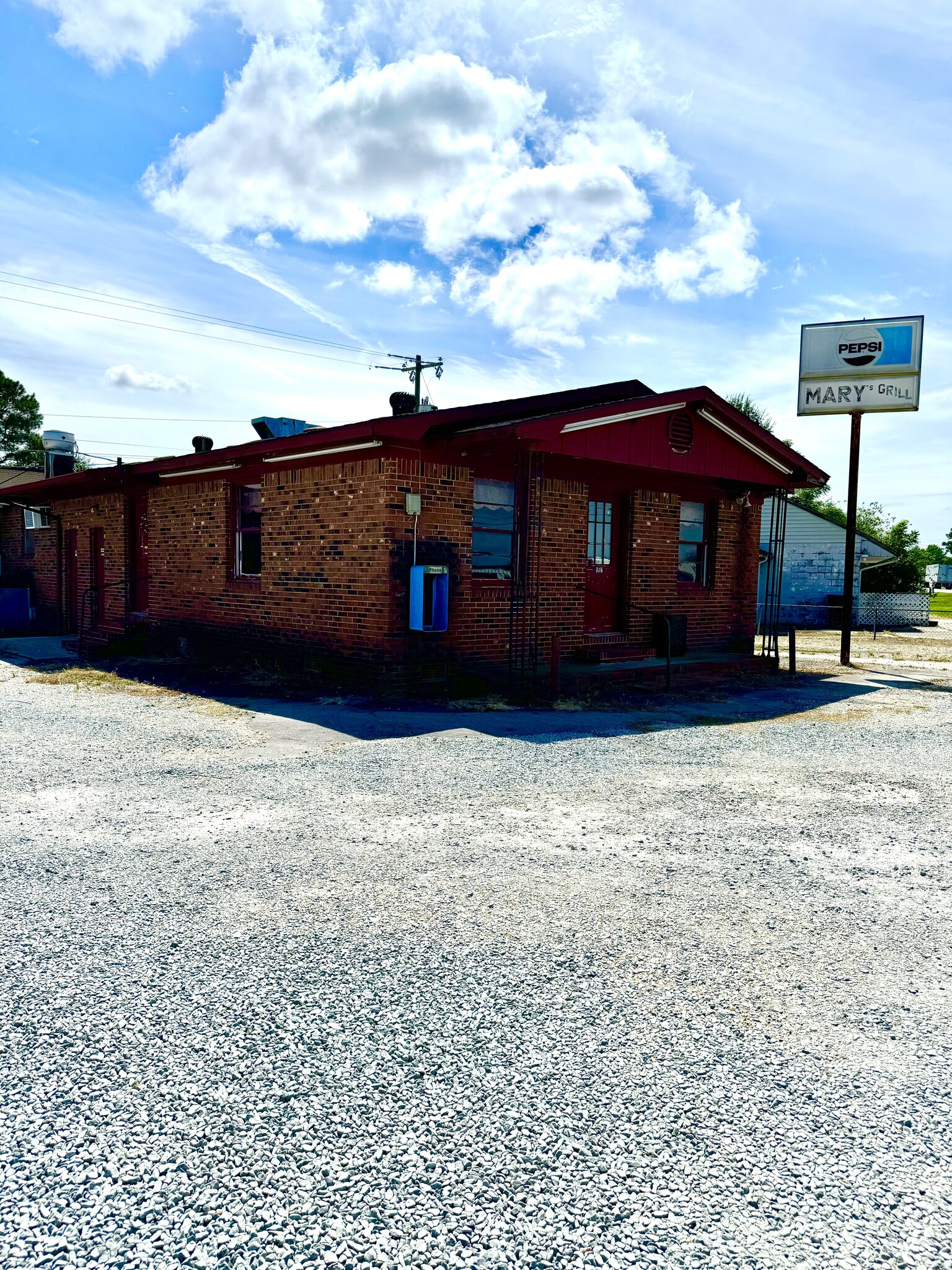 352 Martin Luther King Jr Blvd, Clinton, NC for sale Building Photo- Image 1 of 13