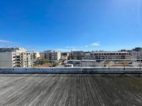 16 Rue Jules Ferry, Courbevoie, HDS - AERIAL  map view