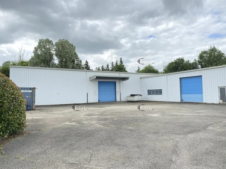 Industrial in Saint-Symphorien-d'Ozon for sale - Building Photo - Image 2 of 17
