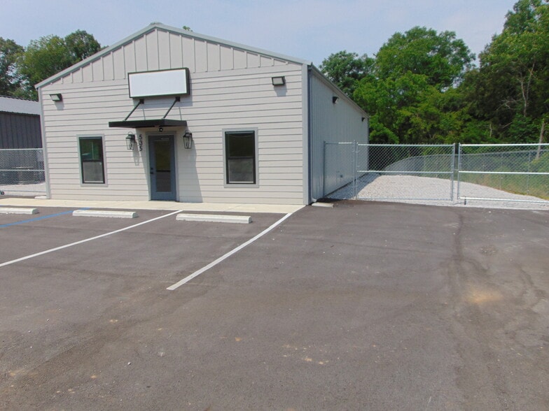 001 Broadway Street, Florence, AL for sale - Building Photo - Image 3 of 20