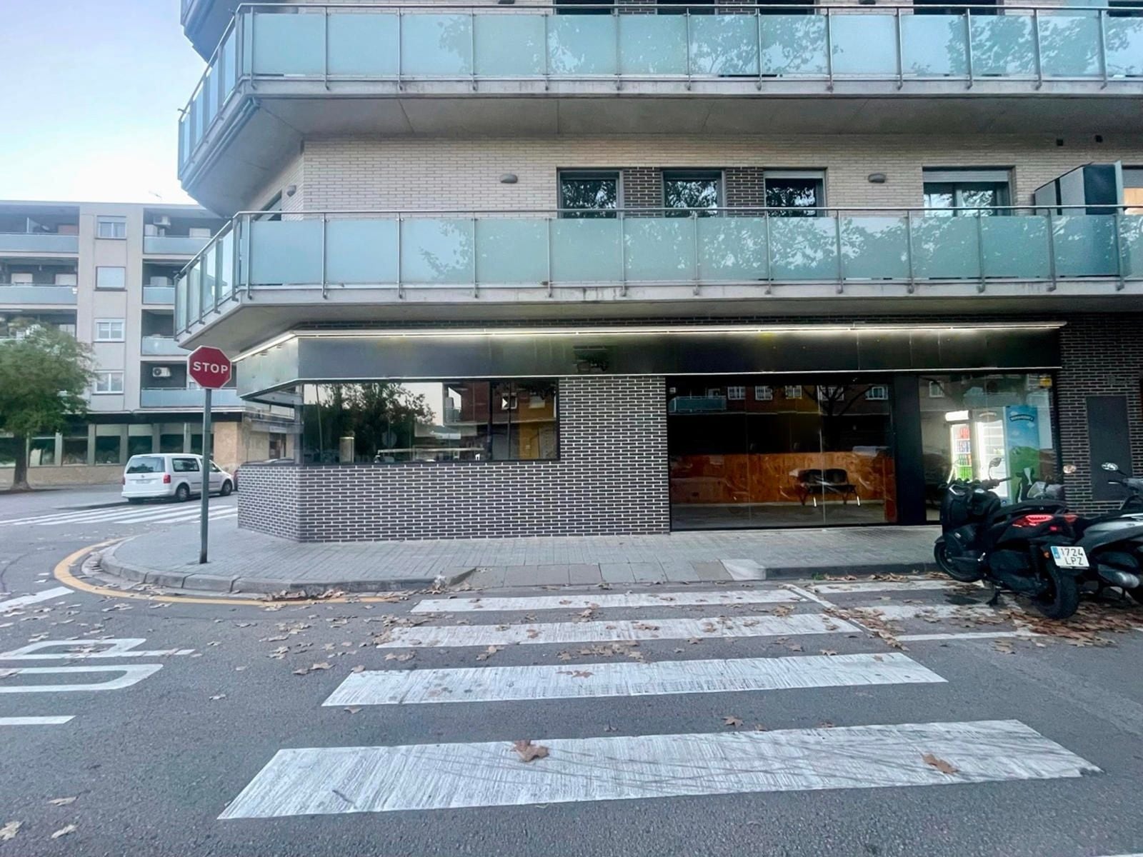 Retail in Pallejà, Barcelona for lease Interior Photo- Image 1 of 15