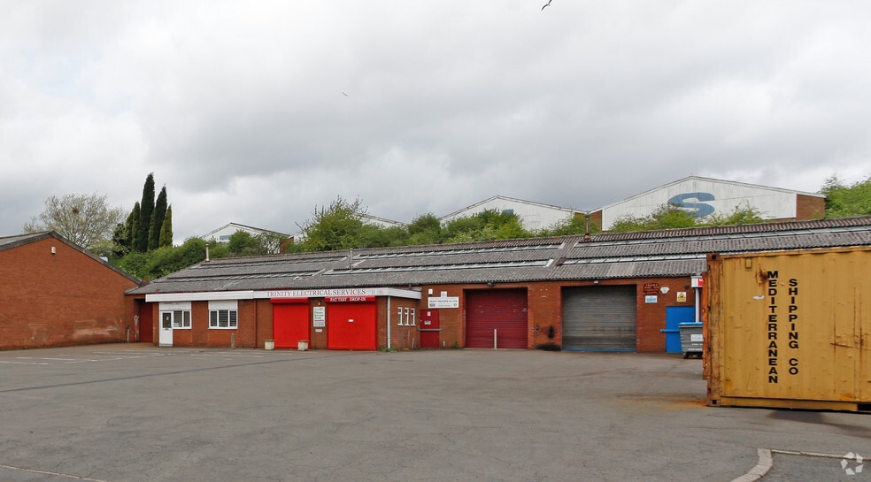 Pedmore Rd, Brierley Hill for lease - Building Photo - Image 2 of 2