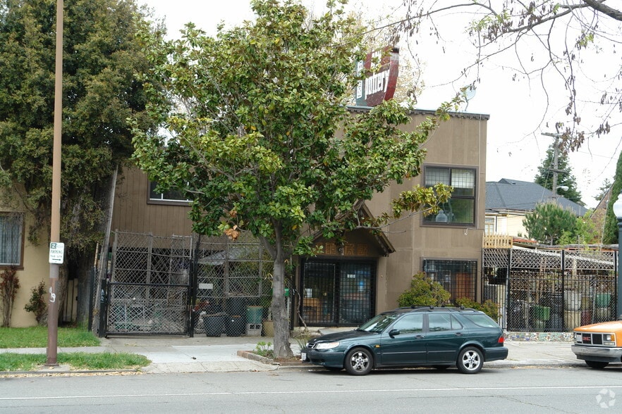 2908 Adeline St, Berkeley, CA for sale - Primary Photo - Image 1 of 1