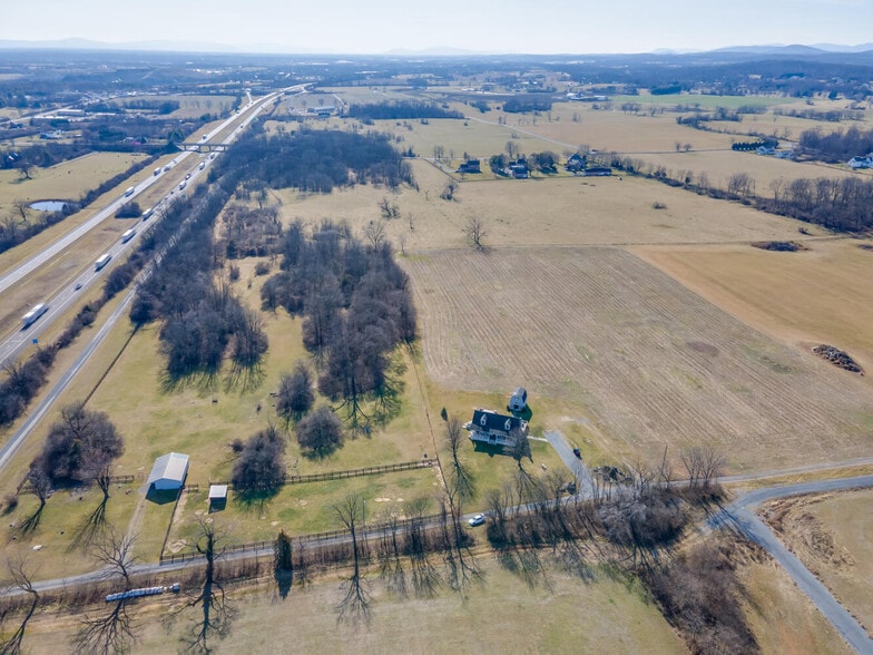 353 Thistle Ln, Clear Brook, VA for sale - Building Photo - Image 2 of 81