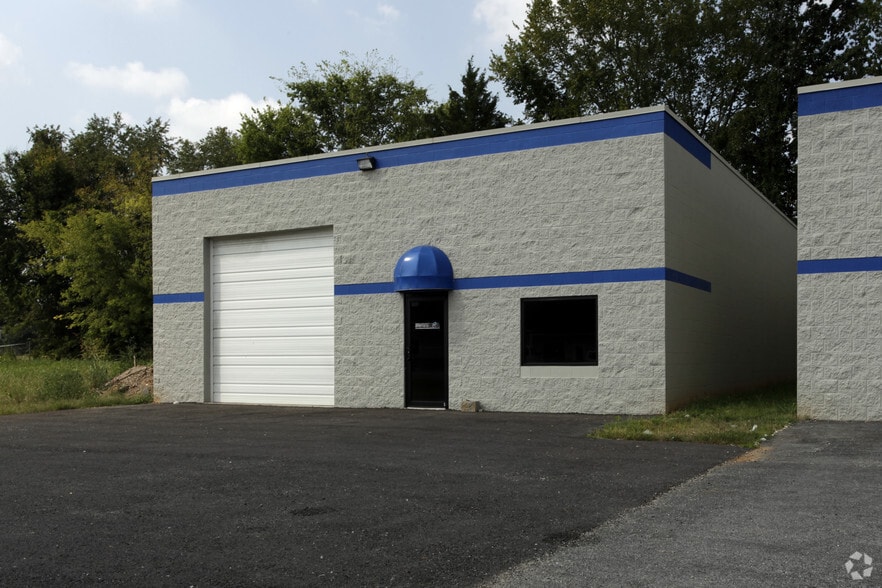 1960 Louisville Rd, Bowling Green, KY for lease - Building Photo - Image 2 of 4