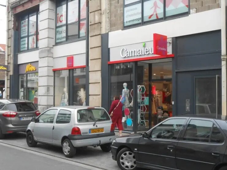 Retail in Saint-Dizier for lease Building Photo- Image 1 of 5