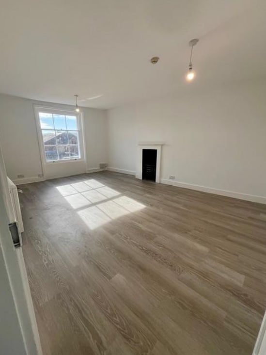 7 Rodney Rd, Cheltenham for lease Interior Photo- Image 1 of 6