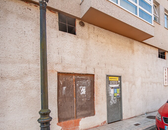 Ames, LC 15220 - Unit 1 - - Interior Photo - Image 1 of 5