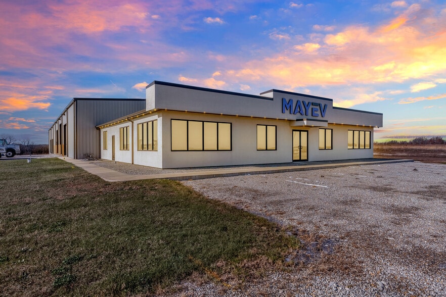22800 Highway H, Sedalia, MO for sale - Building Photo - Image 2 of 53