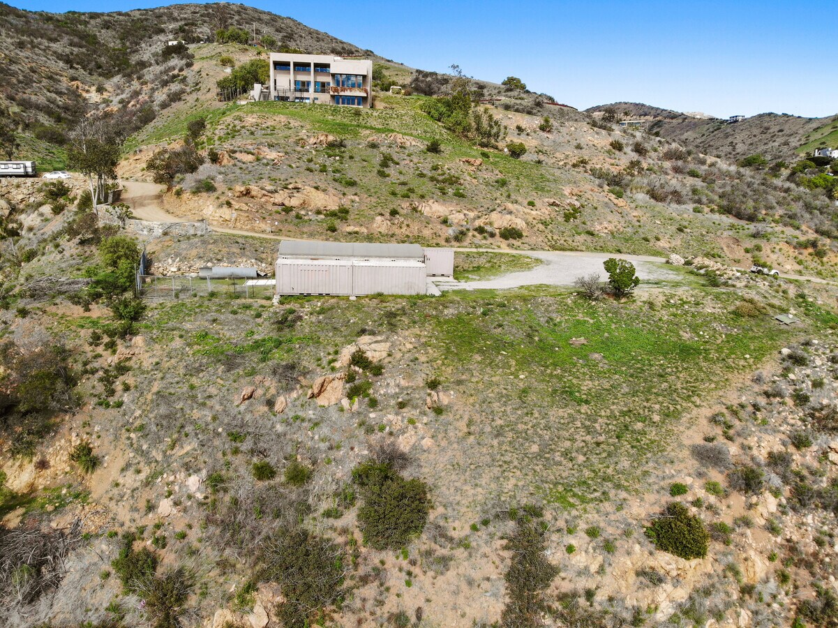 2909 Sequit Dr, Malibu, CA 90265
