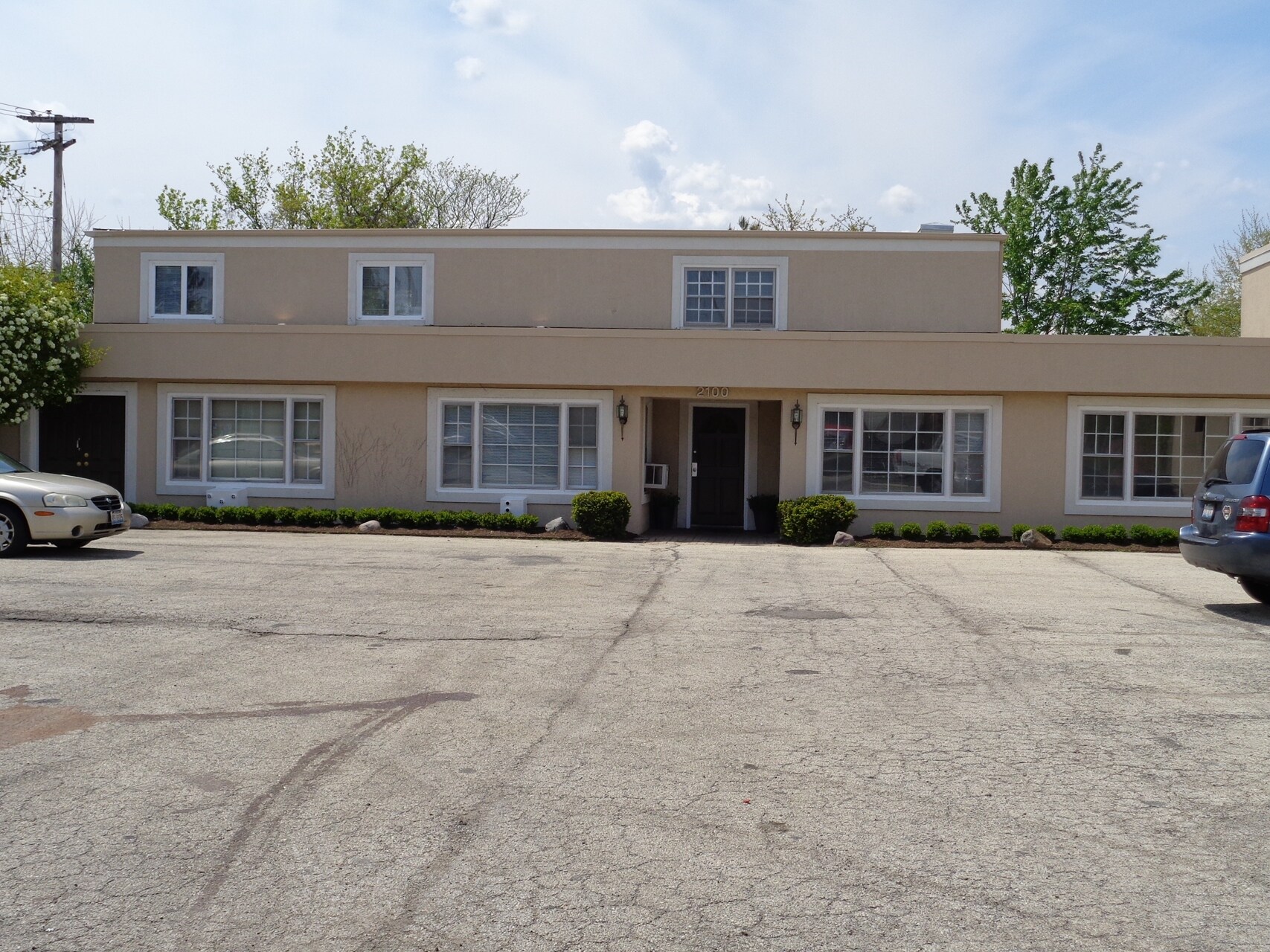 2100-2200 Lehigh Ave, Glenview, IL for sale Primary Photo- Image 1 of 1