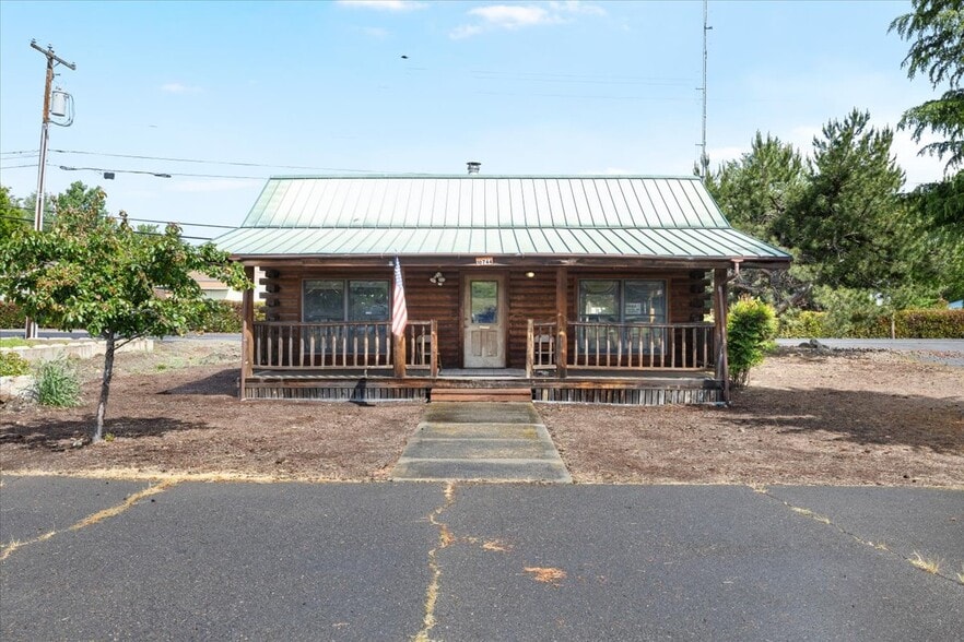 10744 OR-62, Eagle Point, OR for sale - Primary Photo - Image 3 of 13