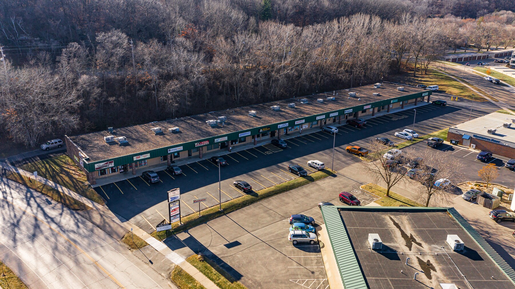 300-330 Elton Hills Dr, Rochester, MN for sale Building Photo- Image 1 of 1