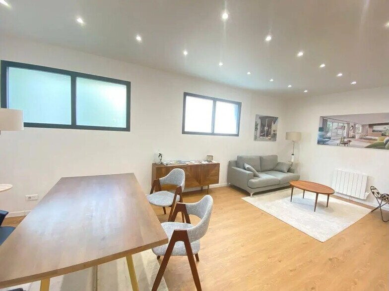 Office in Boulogne-Billancourt for lease - Interior Photo - Image 3 of 7