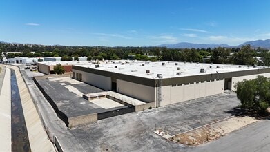 25371-25395 Rye Canyon Rd, Valencia, CA for lease Interior Photo- Image 1 of 6