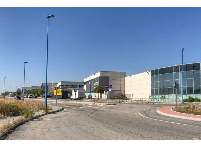 Calle Newton, 1, Leganés, Madrid for sale - Building Photo - Image 2 of 3