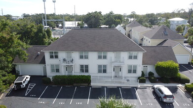 172-184 Follins Ln, Saint Simons Island, GA for lease Interior Photo- Image 2 of 4