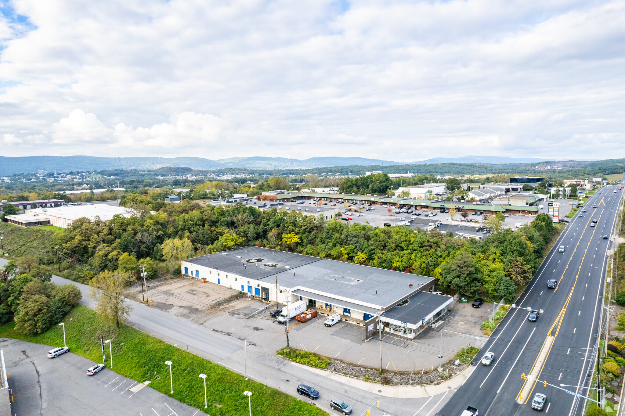 1090 Highway 315 Hwy, Wilkes Barre, PA for lease Aerial- Image 1 of 16