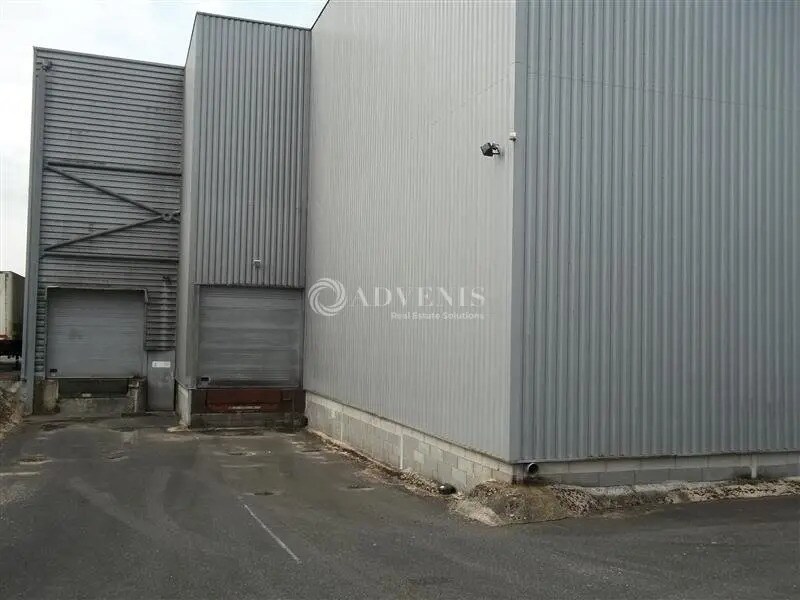 Flex in Le Controis-en-Sologne for lease Building Photo- Image 1 of 4