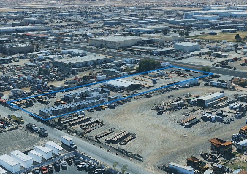 3112 N Nellis Blvd, Las Vegas, NV for sale - Building Photo - Image 1 of 3