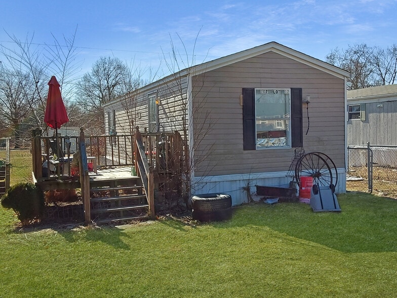 Lacygne Mobile Home Communities portfolio of 2 properties for sale on LoopNet.com - Building Photo - Image 2 of 9