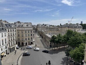 100 Rue Du Faubourg Saint-Honoré, Paris, PAR - Aerial  map view