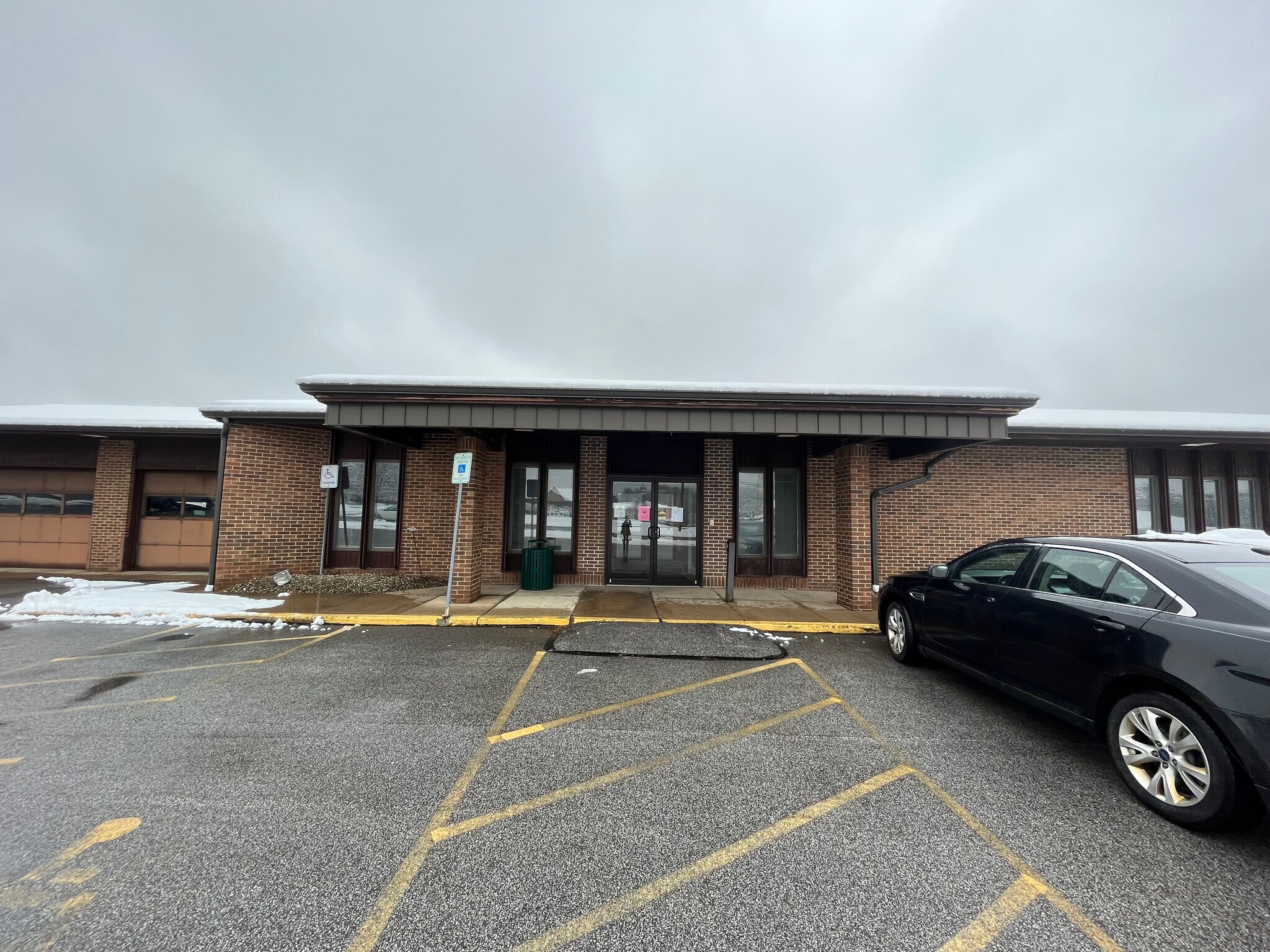 2760 Som Center Rd, Willoughby, OH for sale Primary Photo- Image 1 of 1