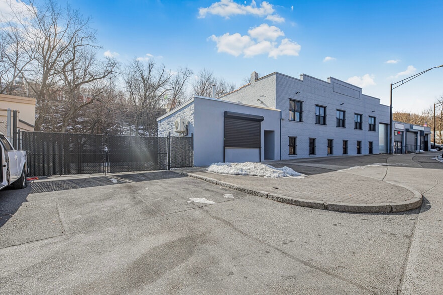 284 Nepperhan Ave, Yonkers, NY for lease - Building Photo - Image 2 of 15