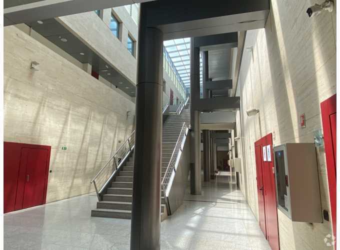 Avenida de Pirineos, 7, San Sebastián de los Reyes, Madrid for lease - Building Photo - Image 3 of 26